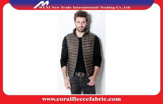 Front-Zip Packable Lightweight Quilted Mens Down Puffer Vest With Standing Collar